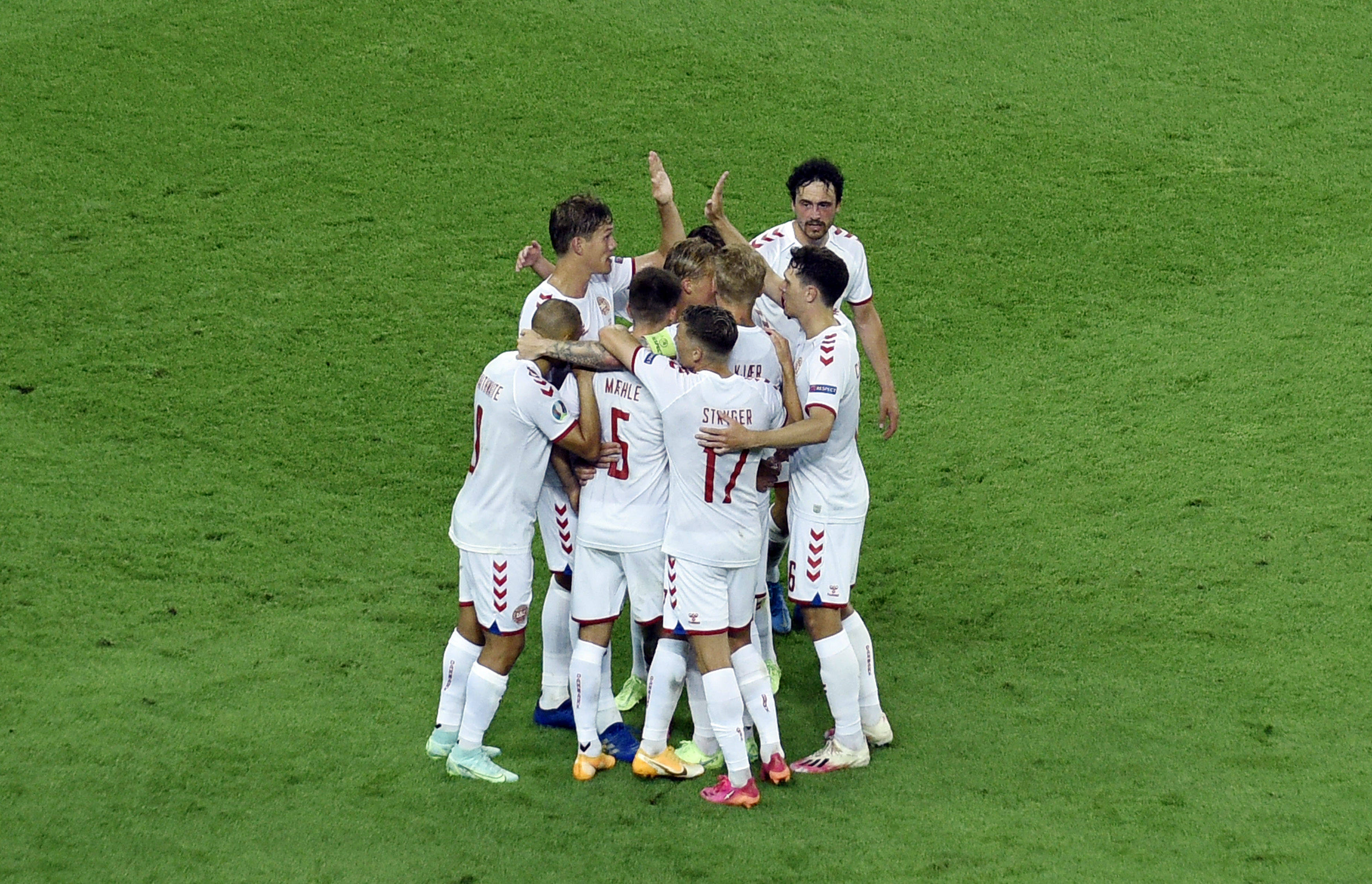 捷克豪取三连胜，成功率先晋级欧预赛决赛