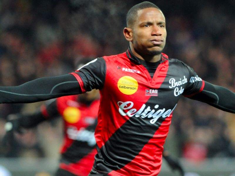 甘冈客场大胜，重回法甲积分榜前十的简单介绍