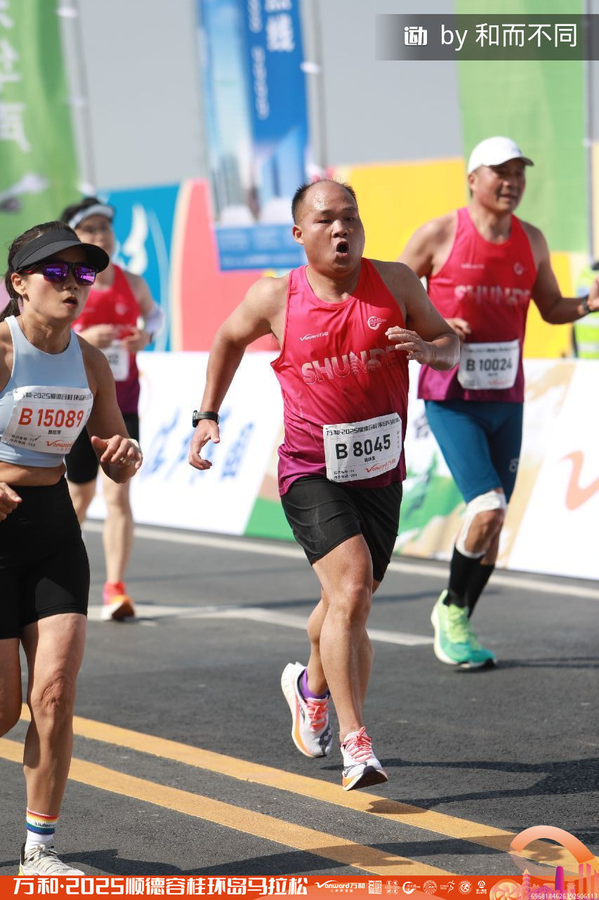 世俱杯赛程-运动员们在赛场上不惧挑战,迎接胜利