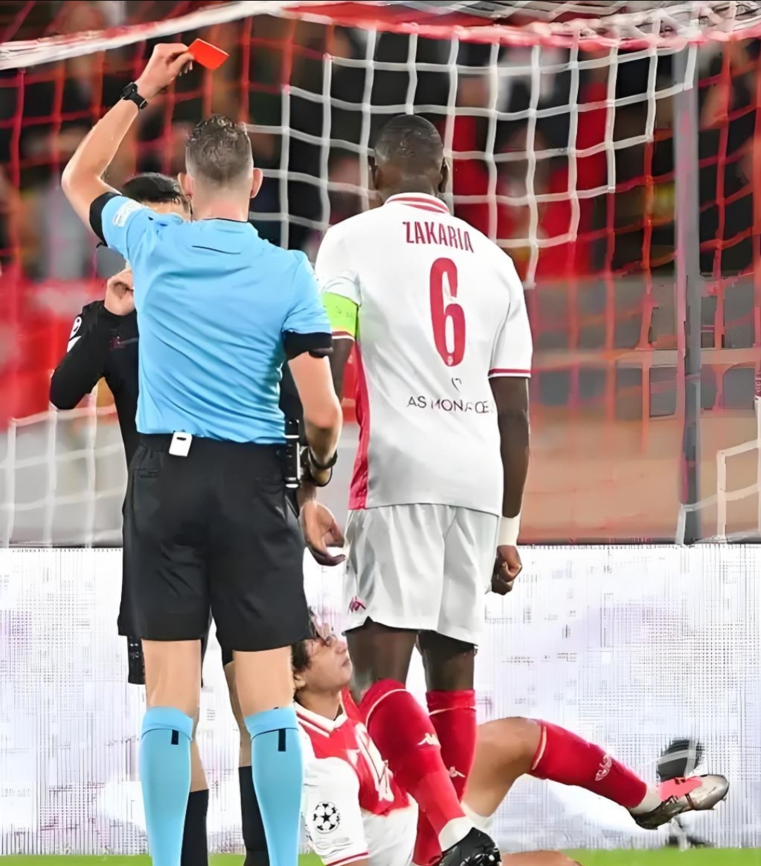 摩纳哥球员接受训练,备战下个赛季法甲 摩纳哥球员接受训练,备战下个赛季法甲