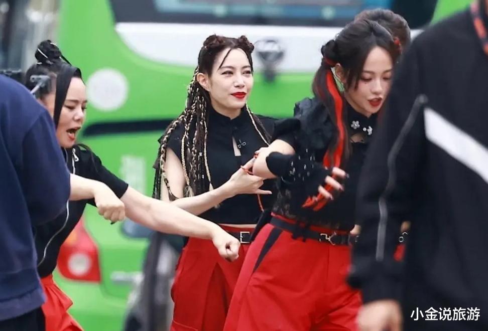 包含南非足球比赛成绩:实力对抗场面深受观众欢迎!的词条 包含南非足球比赛成绩:实力对抗场面深受观众欢迎!的词条