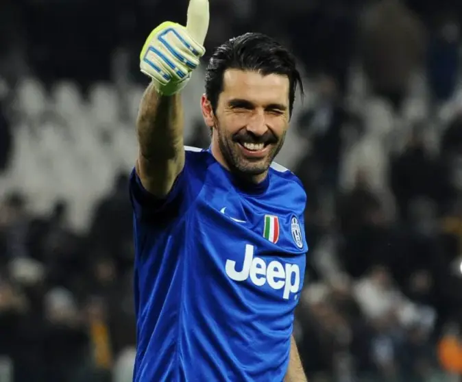 帕尔玛门将士气高涨，保持连续不丢球