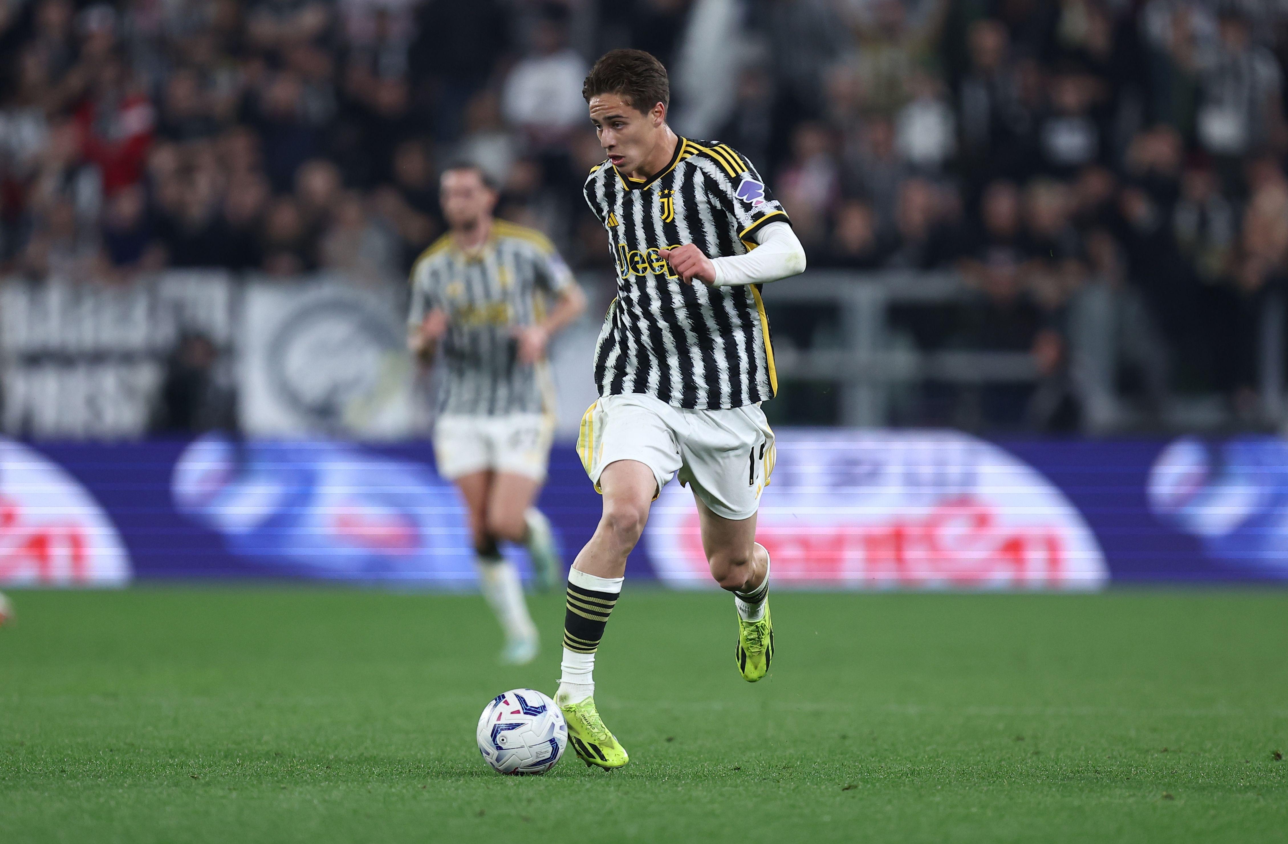 世俱杯赛程-莱比锡红牛球员受伤离场，球队备战下一场比赛