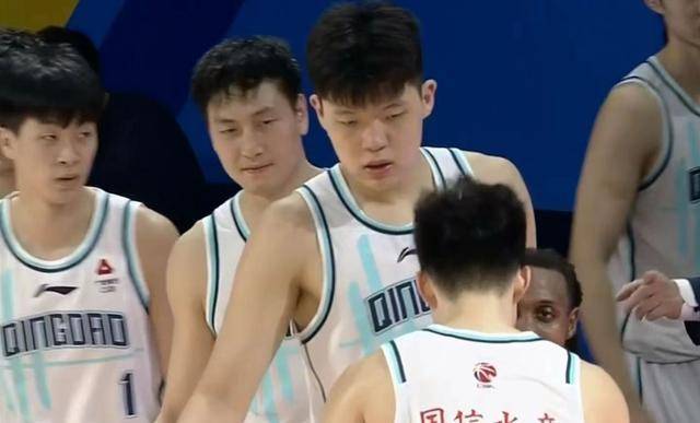 世俱杯直播-青岛男篮再次获胜，稳坐榜首