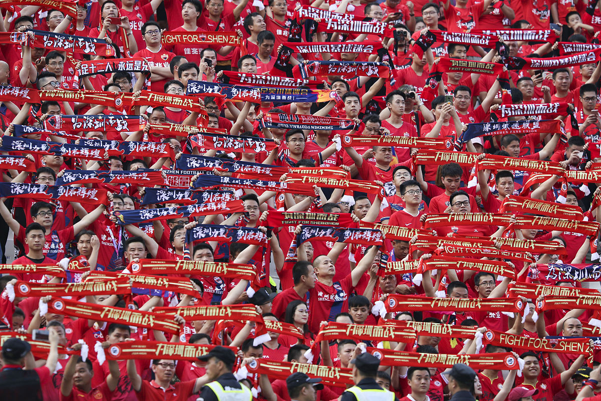 球场之上场下，双方争斗得分