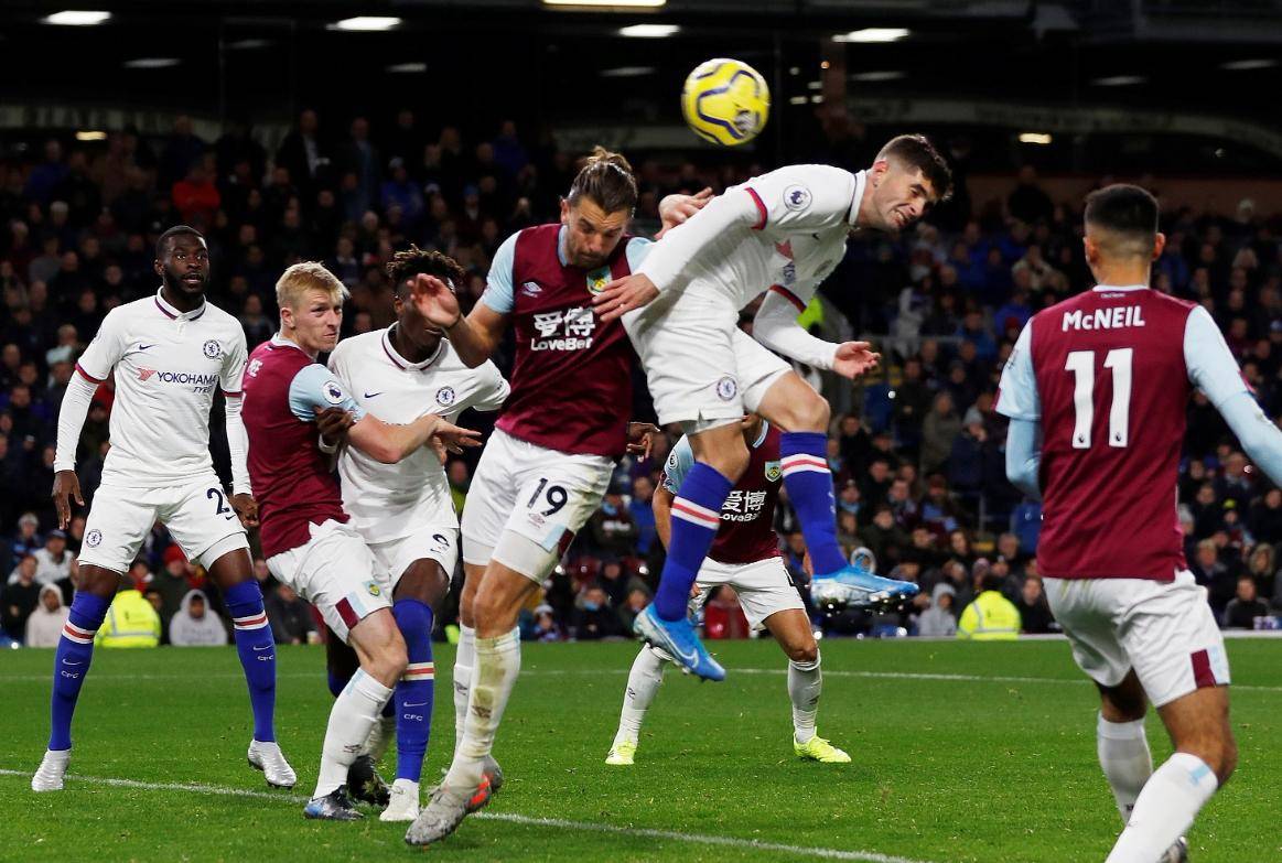 芬兰客场捉对厮杀，面对希腊士气高昂