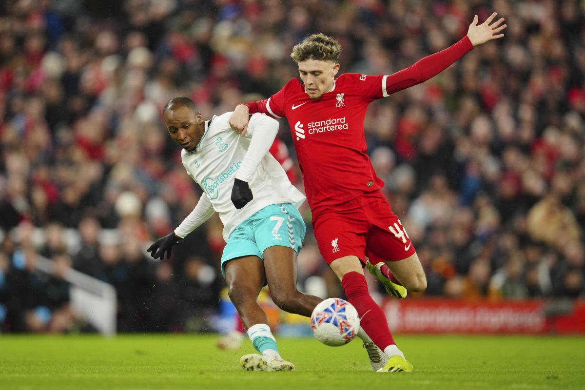 世俱杯改制-勒沃库森斩获三分，提振士气信心