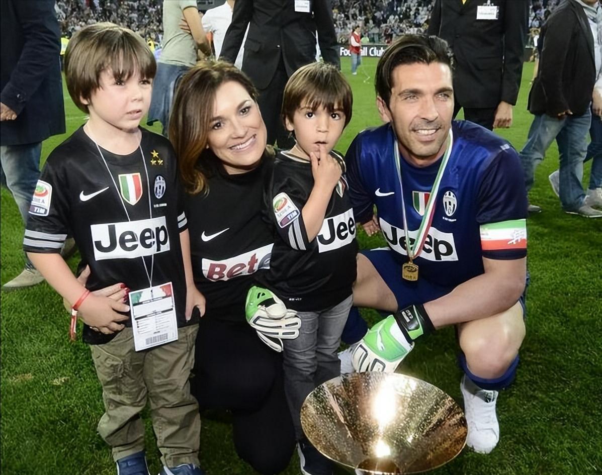 世俱杯官网-传奇再续!意大利小组出线,再创辉煌的简单介绍