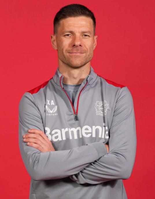 汉诺威客场逼平勒沃库森，表现坚挺