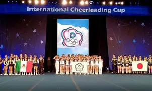 世俱杯冠军-出其不意,球队反击奏响胜利进行曲