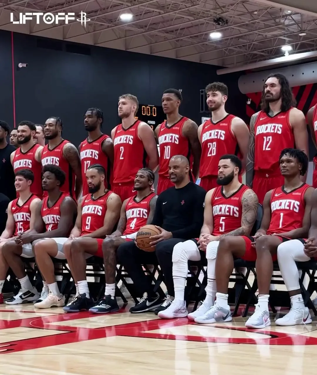 火箭队主场高分战胜对手,豪言夺冠 火箭队主场高分战胜对手,豪言夺冠