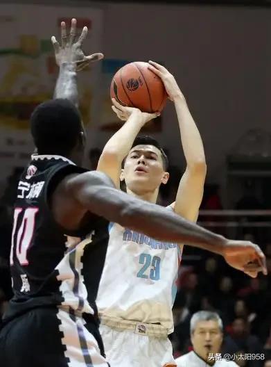 经历磨难创造记录,晋级半决赛刷新纪录 经历磨难创造记录,晋级半决赛刷新纪录