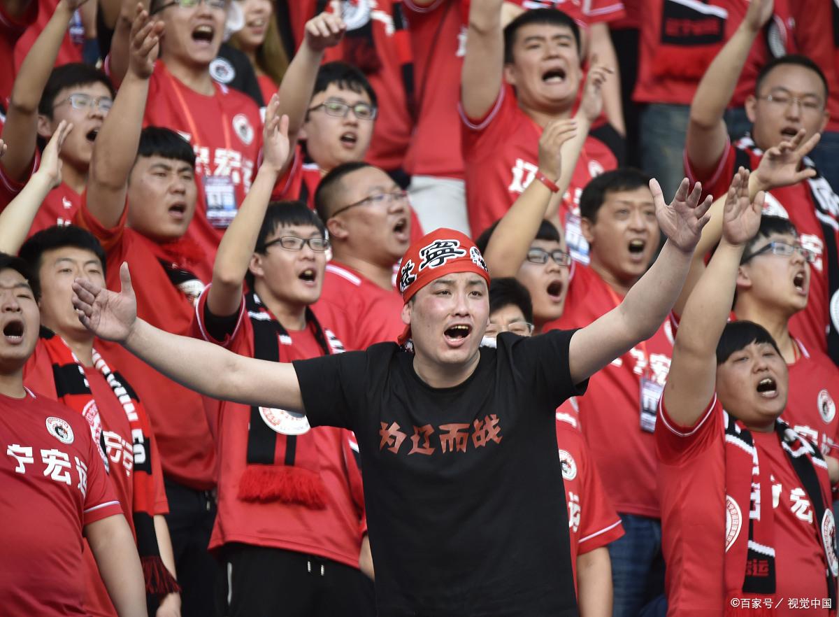 世俱杯-国际足球赛事燃烧全场,球迷情绪高涨的简单介绍