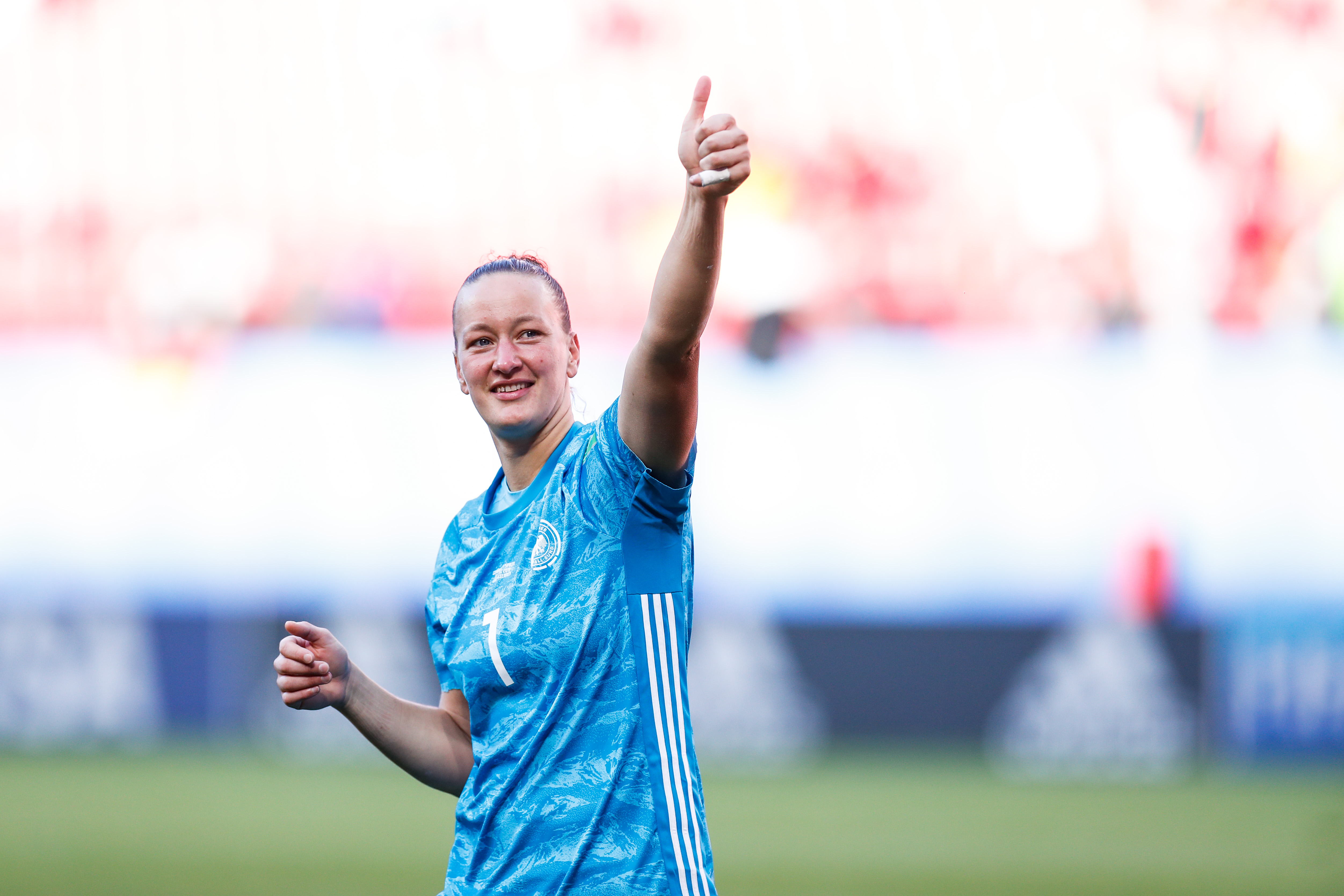 世俱杯官网-瓦朗谢纳客场战胜尼斯,保持不败记录的简单介绍