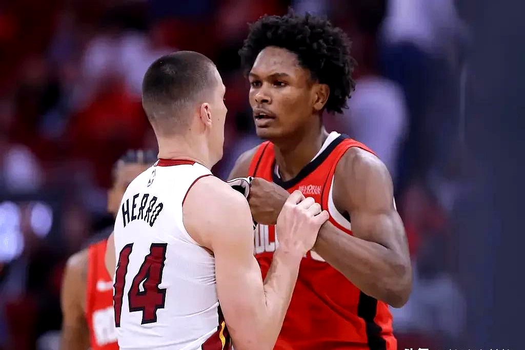 世俱杯参赛资格-关于热火球员积极备战下一场较量,信心倍增的信息