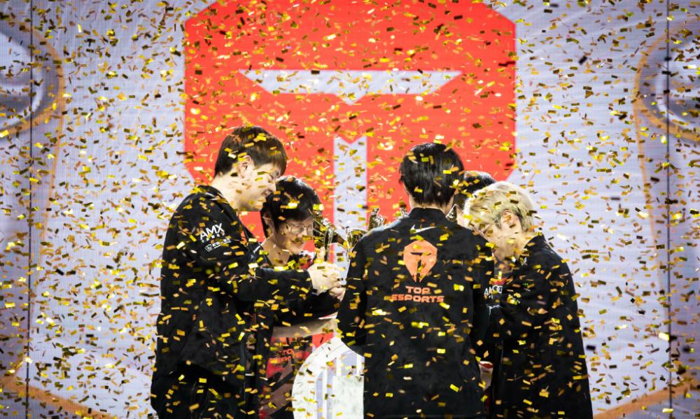 世俱杯2025-包含JDG力克100T，CoreJJ极限生还后反打焦点之战半决赛，成为赛场最大亮点的词条