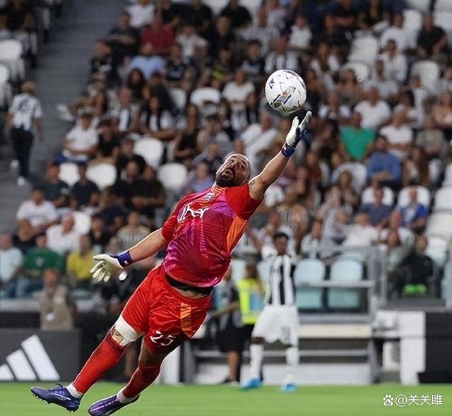 世俱杯参赛资格-拉齐奥球迷庆祝胜利，现场气氛热烈