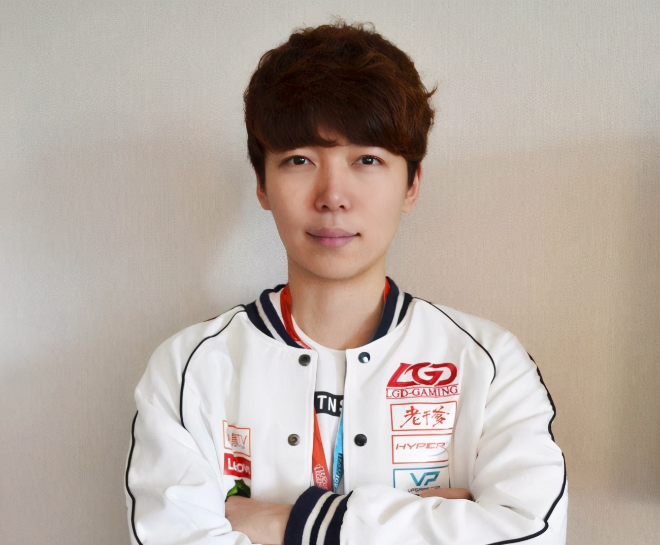 世俱杯-SHR力克EG，Uzi开启传奇时刻激烈交锋入围赛，强势挺进下一轮