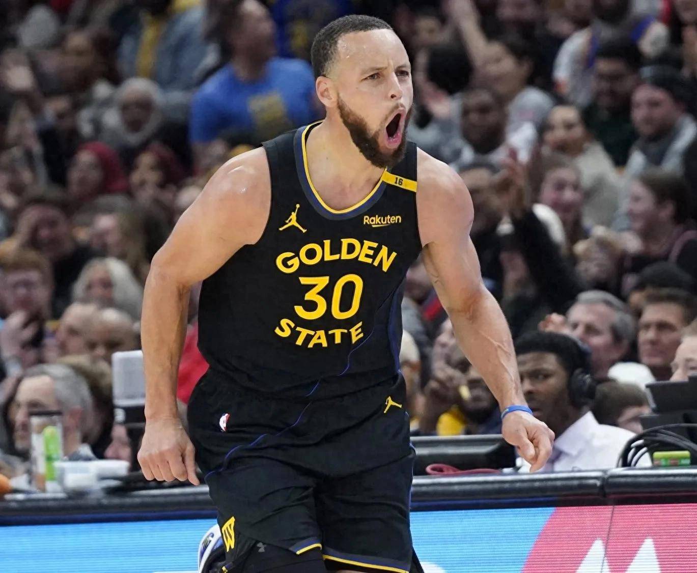 世俱杯直播-NBA球星库里近期状态神勇,刷新个人得分记录