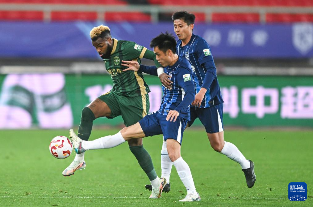 世俱杯冠军-浙江绿城全力备战,力求突破