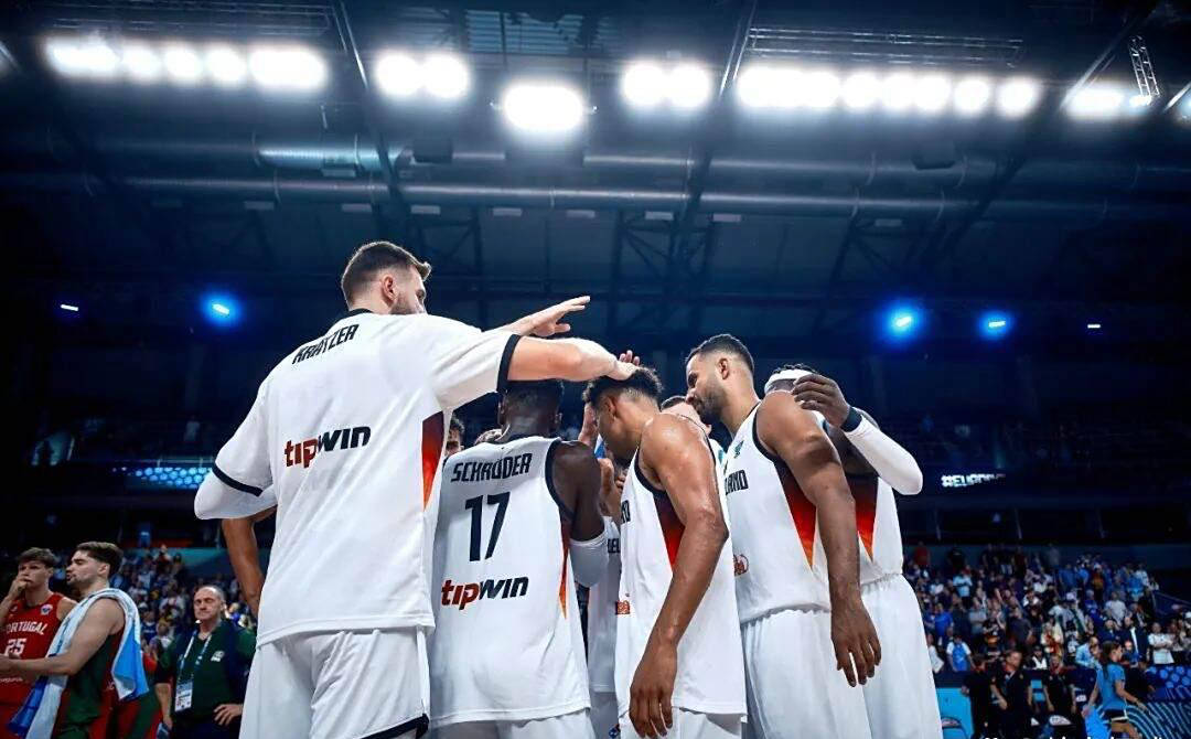 世俱杯分组-欧洲杯揭晓强队晋级,备战关键之战