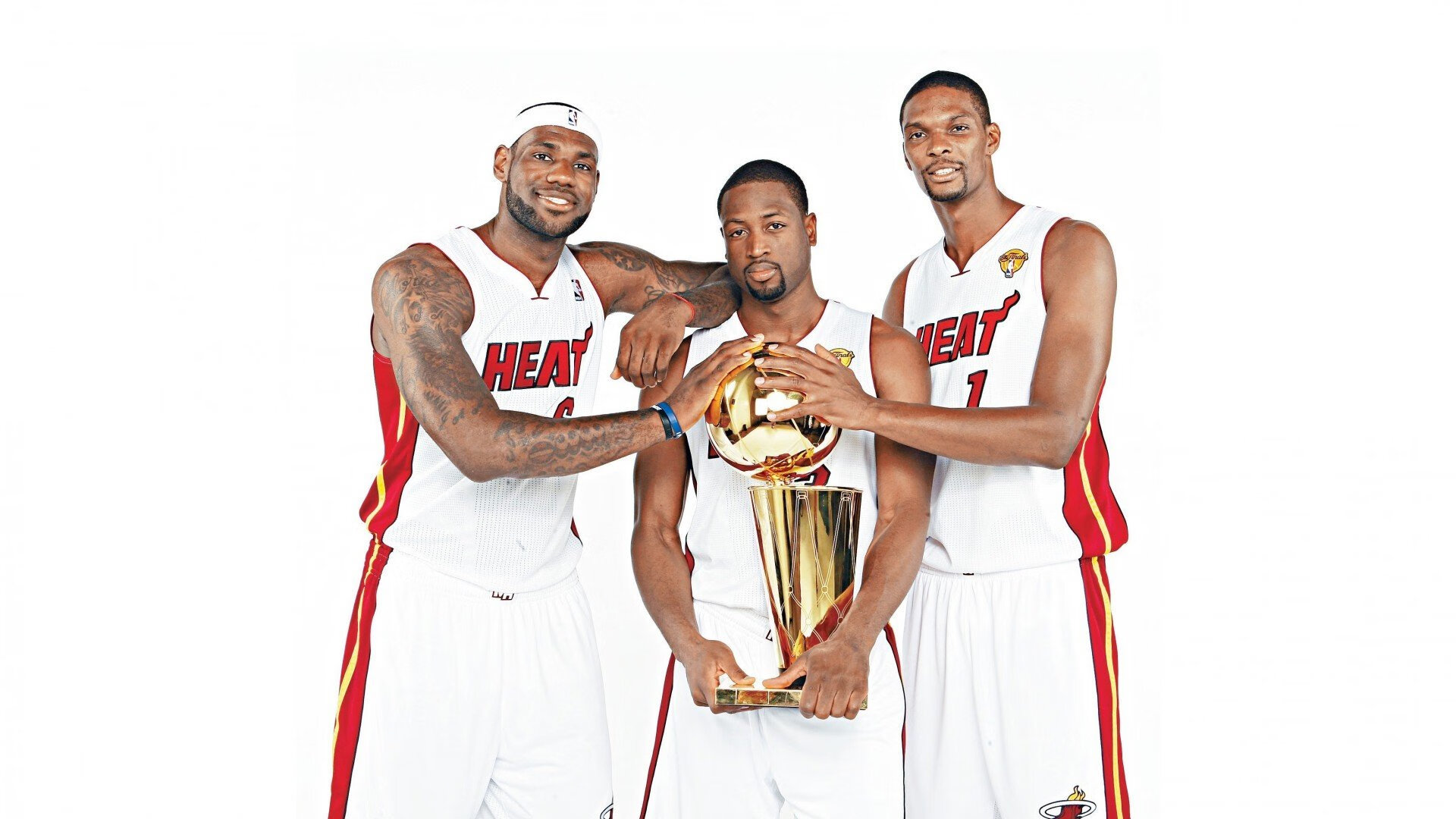 莱万冠军级表现映衬下的足球多元宇宙,从洪都拉斯击败中国谈起