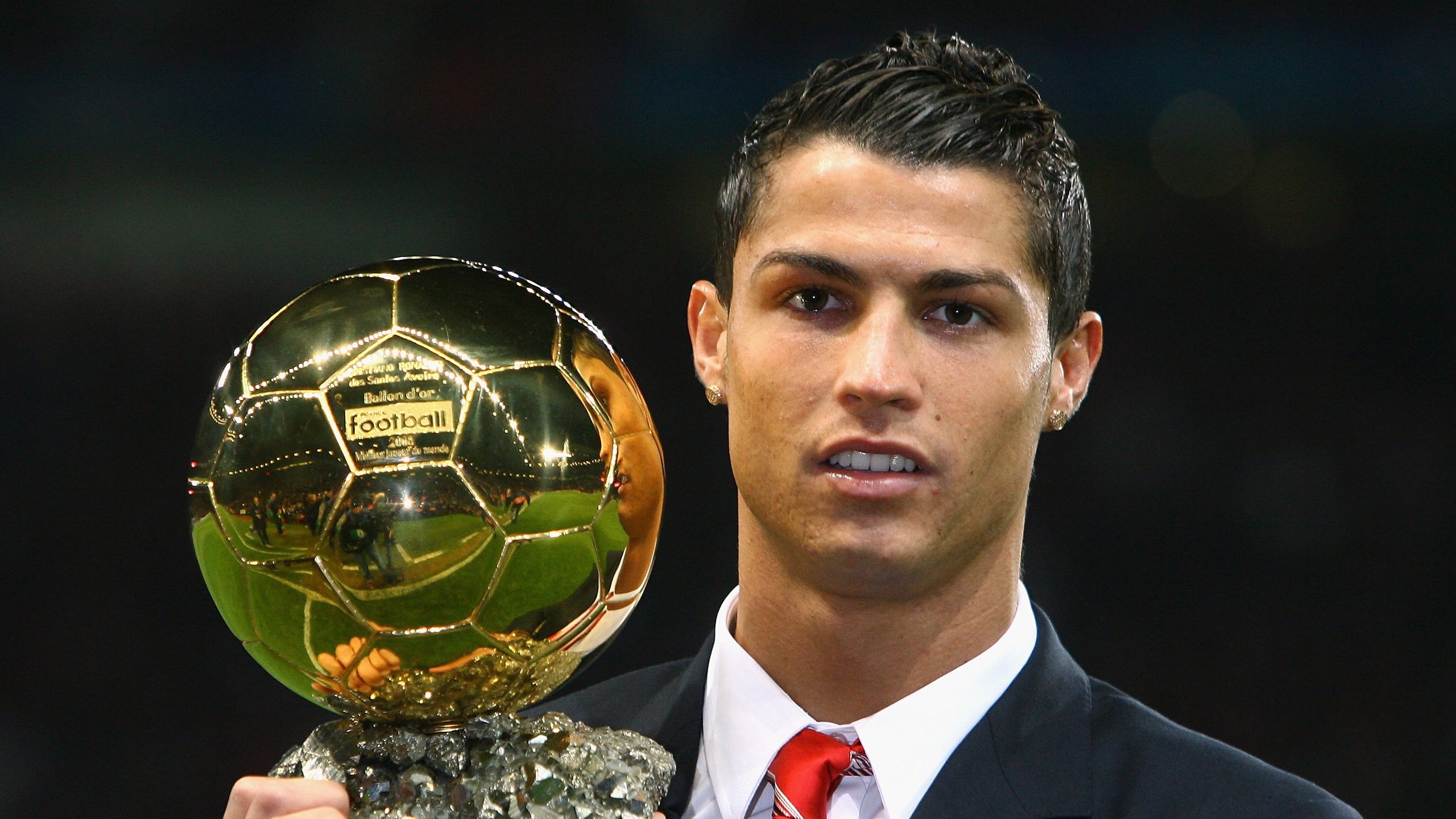 世俱杯冠军-战火重燃的球台，龙魂铸就逆转神话